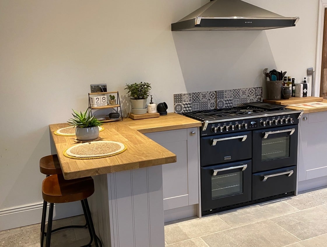 value-stacking-wooden-worktop-07